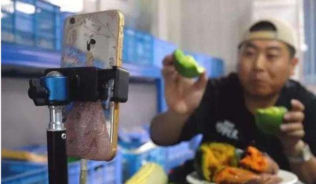 商務部公布鼓勵企業通過直播等帶動產品銷售