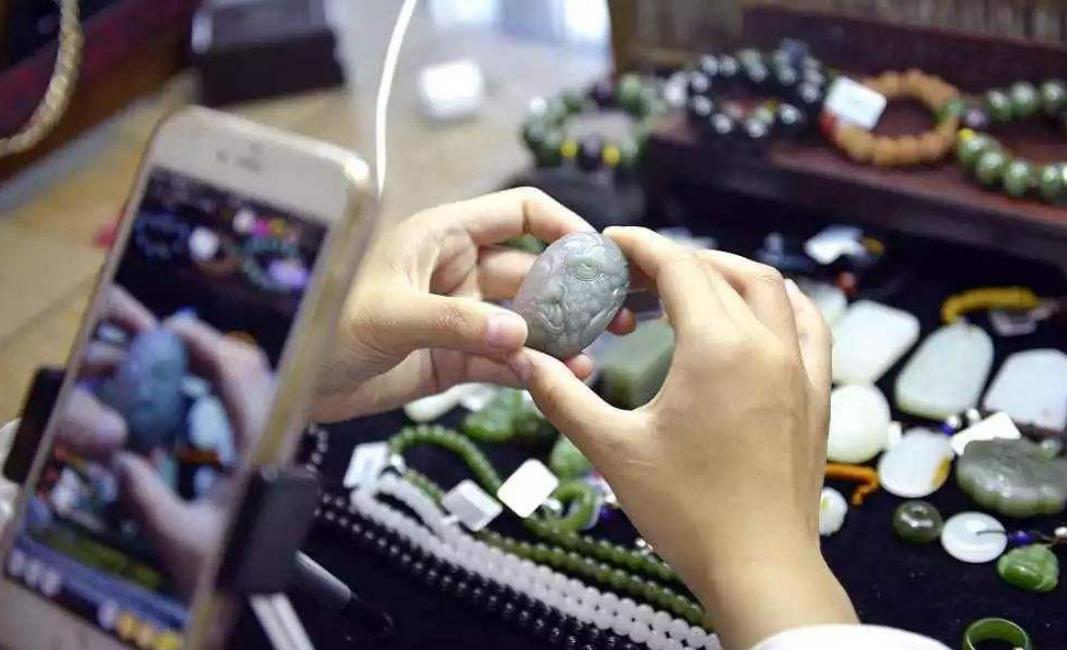 直播賣貨.jpg 直播賣貨.jpg