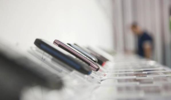 羅永浩直播 電商.jpg 羅永浩直播 電商.jpg